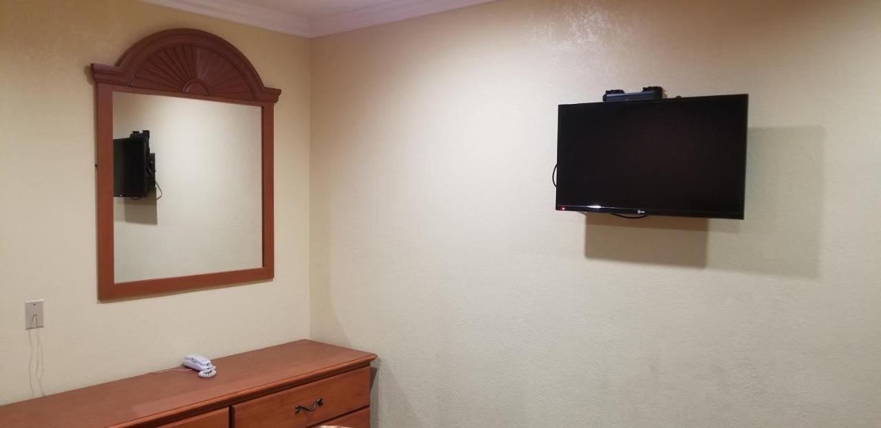 Travel Haven Motel Генфорд Екстер'єр фото