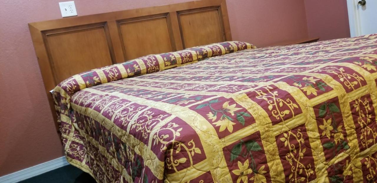 Travel Haven Motel Генфорд Екстер'єр фото